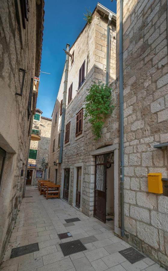 New Cozy Apartment - Center Of Old Town โอมิช ภายนอก รูปภาพ